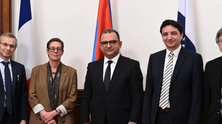 A public policy budget loan was signed between Armenia, AFD and ADB