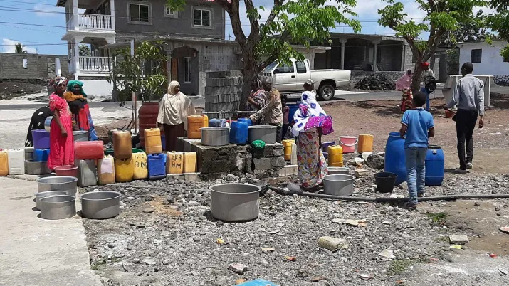 Ce projet vise à étendre le système d’approvisionnement à l’eau potable de six villages en Grande Comore