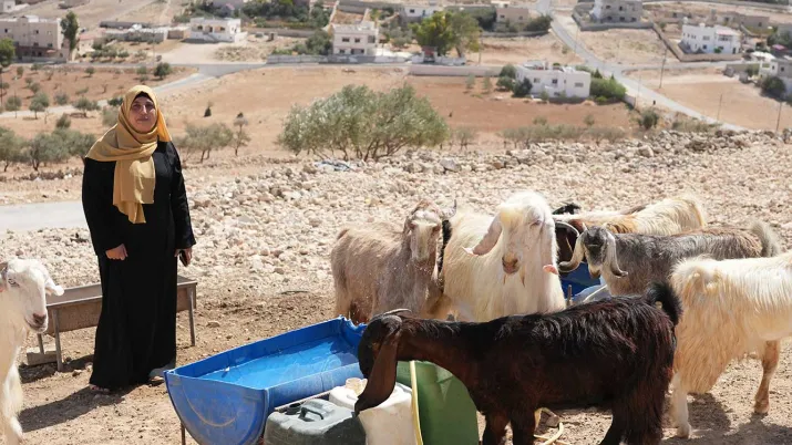 The project aims to promote the economic empowerment of vulnerable Syrian and Jordanian smallholder farmers and agricultural workers in Jordan.
