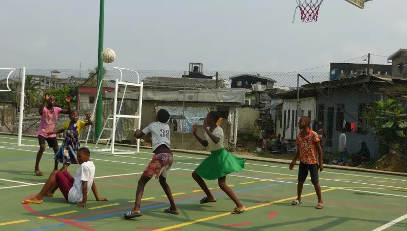 Parc de SOURCE MBAPPE jeux olympiques douala afd.jpg